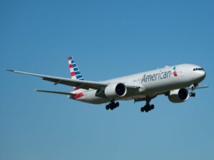 American Airlines AA293 New Delhi-New York Declares Emergency