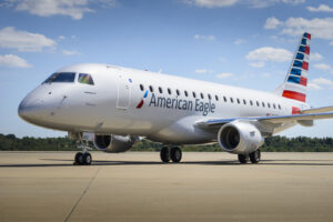 American Airlines CEO Promises 30% Discount to All Passengers, Apologizes for Recent Controversies