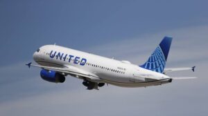 "CEO Scott Kirby's Shocking Announcement Causes Uproar Among United Airlines Passengers"