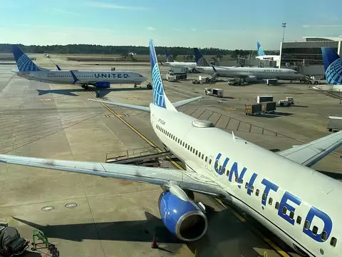 United Airlines flight from Houstons Cancelled and Rescheduled after medical issue causes unexpected stop