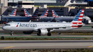 American Airlines Airbus A321 Diverts To Salt Lake City After Drunk Passenger Attempts To Open Cockpit Door