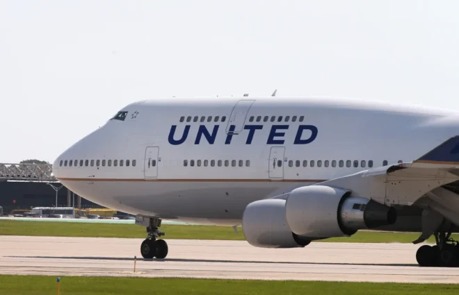 Dog dies on United flight after long delay, family says