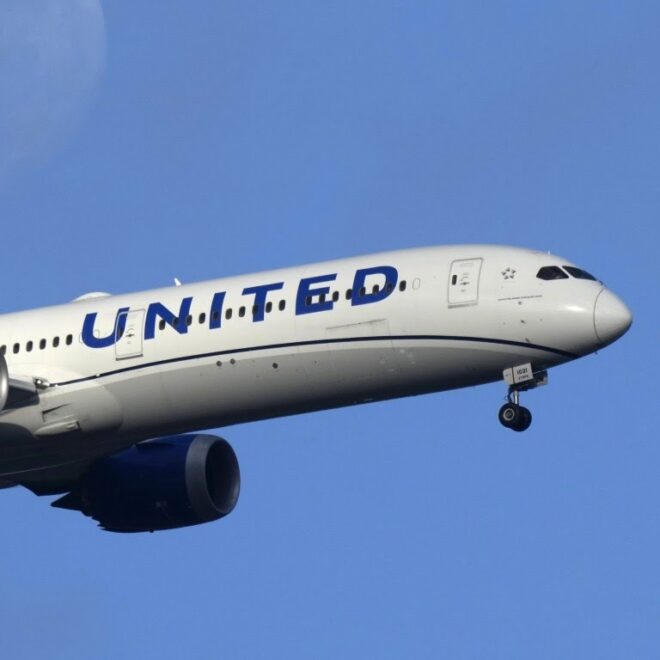 7 taken to hospital after ‘severe turbulence’ aboard United Airlines flight from Tel Aviv to