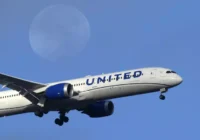 Two United Airlines passengers injured when plane flying to SFO tried to avoid a collision