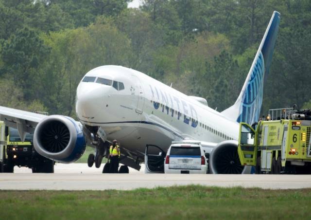 United Airlines Boeing 737 With more than 150 Passengers From Mexico To U.S. Hit By Severe Turbulence, 7 Passengers Injured While 10 people were Declared.....