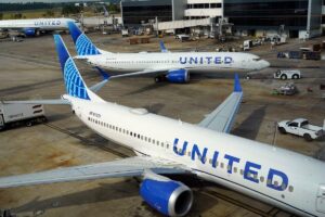 A man assaulted another passenger on a United Airlines flight on Monday in an attack that appeared to have been random, officials said.A man lost his dear 